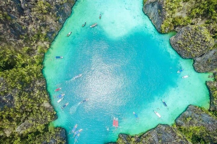 Phi Phi Islands Speedboat Tour from Phuket — Maya Bay, Pileh Cove & Khai Island photo 4