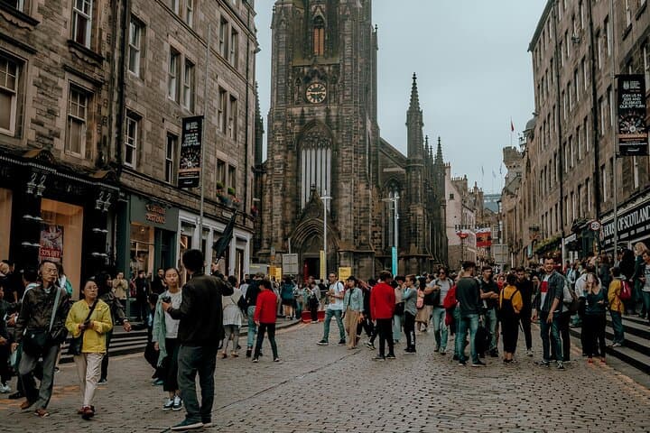 Edinburgh Royal Mile Self-Guided Walking Tour: History, Ghosts & App Guide photo 3