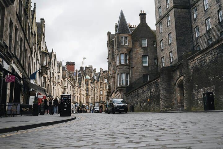 Edinburgh Royal Mile Self-Guided Walking Tour: History, Ghosts & App Guide photo 4