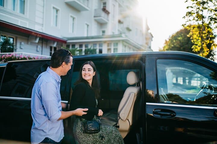 Salzburg After Dark: Private Sunset & Night Tour to Gaisberg & Leopoldskron photo 2