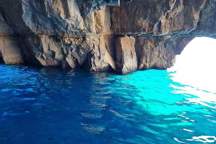 Private 6-Hour Malta Highlights Tour: Marsaxlokk, Blue Grotto, Dingli & Mdina photo 2