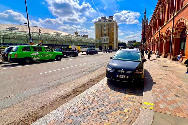Central London to Stansted Airport Private Transfer: Door-to-Gate Reliability photo 5