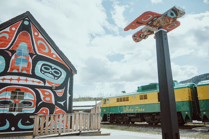 Yukon Gold Experience — Emerald Lake, Carcross Desert & Gold Panning from Whitehorse photo 5
