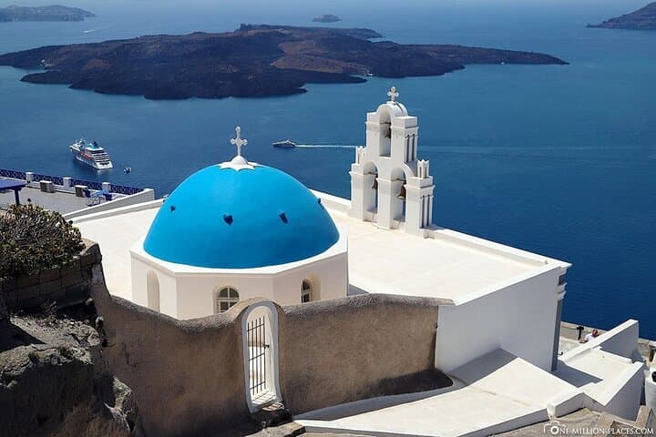 Santorini Private 4-Hour Caldera & Oia Sightseeing Tour photo 5