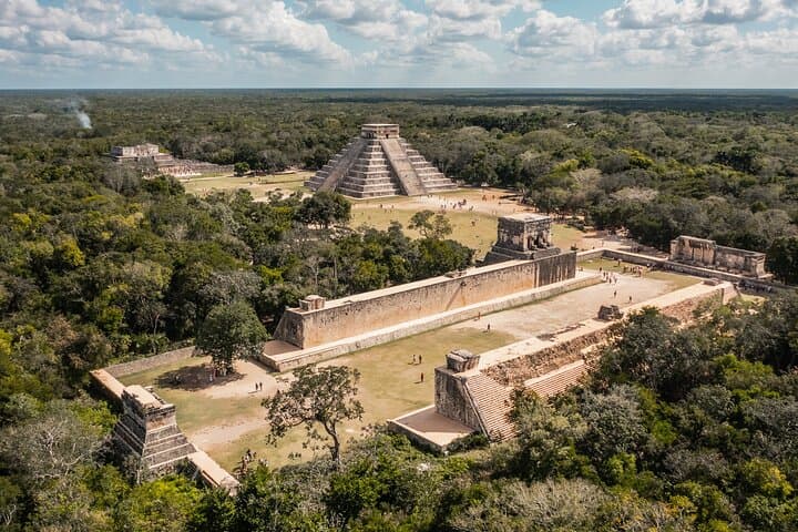 Private Yucatán Explorer: Chichén Itzá, Cenote Swim & Valladolid Day Trip photo 2