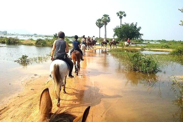 Siem Reap Countryside Horse Ride — 2-Hour Happy Ranch Trail Experience photo 5