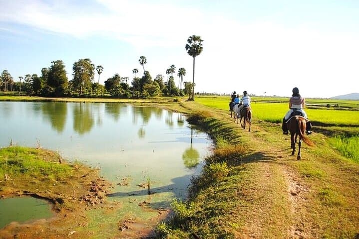 Siem Reap Countryside Horse Ride — 2-Hour Happy Ranch Trail Experience photo 6