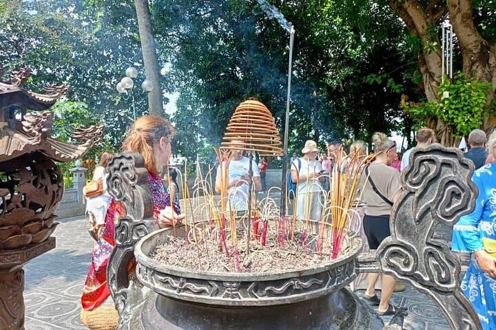 Hanoi Old Quarter Walking Tour: Private City Sightseeing Guide photo 6