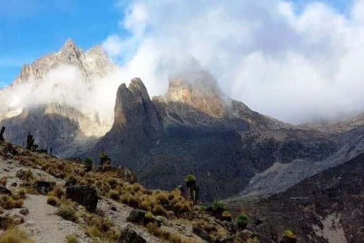 4-Day Sirimon Route Trek to Point Lenana on Mount Kenya photo 4