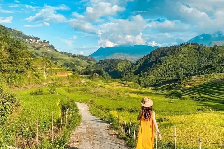 3-Day Sapa Trekking & Homestay: Ta Van, Ban Ho and Ethnic Villages from Hanoi photo 3