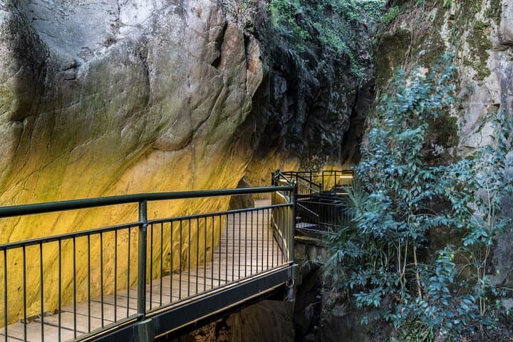 Explore Orrido di Bellano: Lake Como Gorge Walk with Audio Guide photo 3