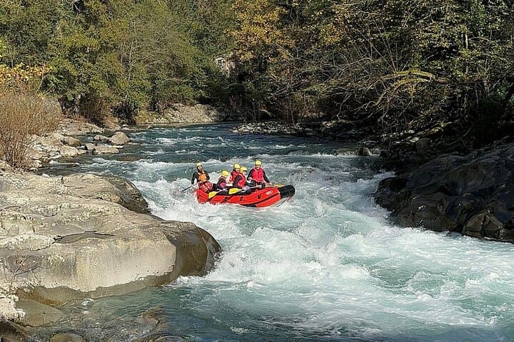 2.5-Hour Rafting Adventure in Tuscany: Rapids, Slides and River Forests photo 6