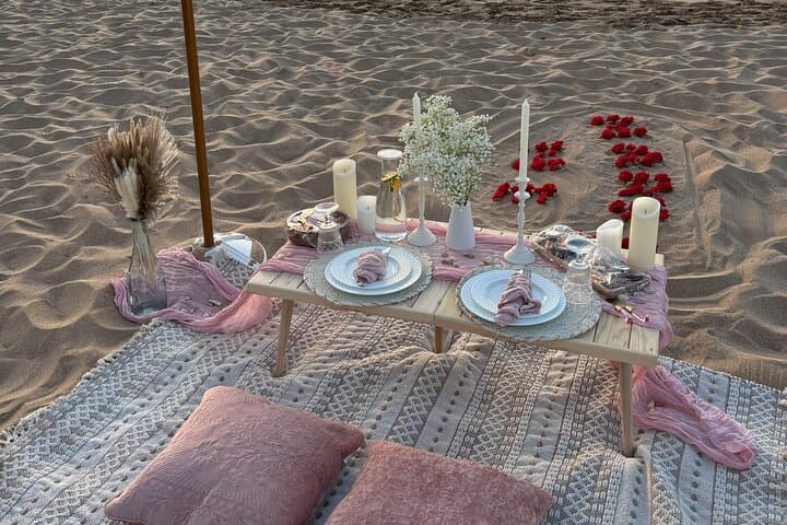 Private Luxury Beach Picnic in Maui — Wailea Sunset Picnic for Proposals photo 2