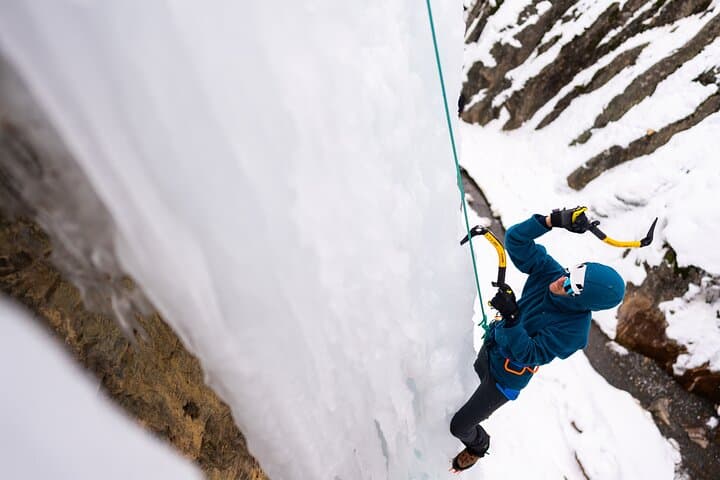 Full-Day Ice Climbing in Ouray Ice Park with AMGA Guides