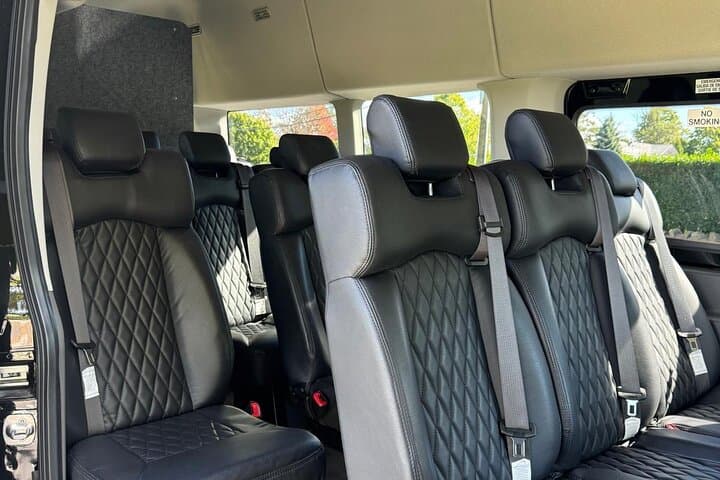 Newport Luxury Van Tour with The Breakers Mansion Admission