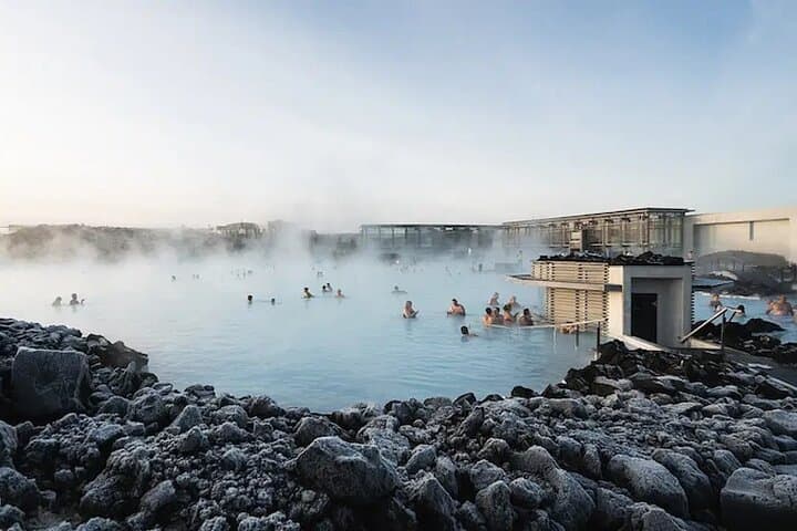 Golden Circle and Blue Lagoon Day Tour: Thingvellir, Geysir, Gullfoss & Kerid