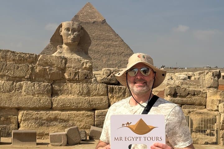 Private Giza Pyramids & Egyptian Museum Day Tour from Cairo photo 2