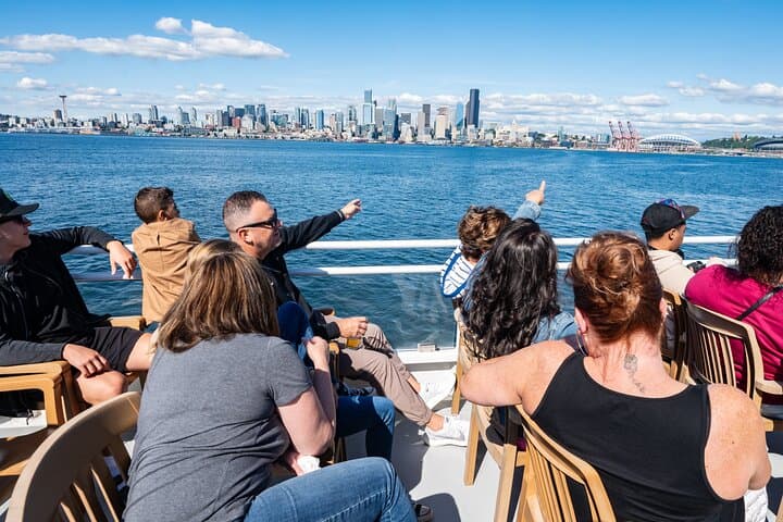 Seattle Harbor Cruise: Elliott Bay Views, Mount Rainier & Waterfront History photo 4