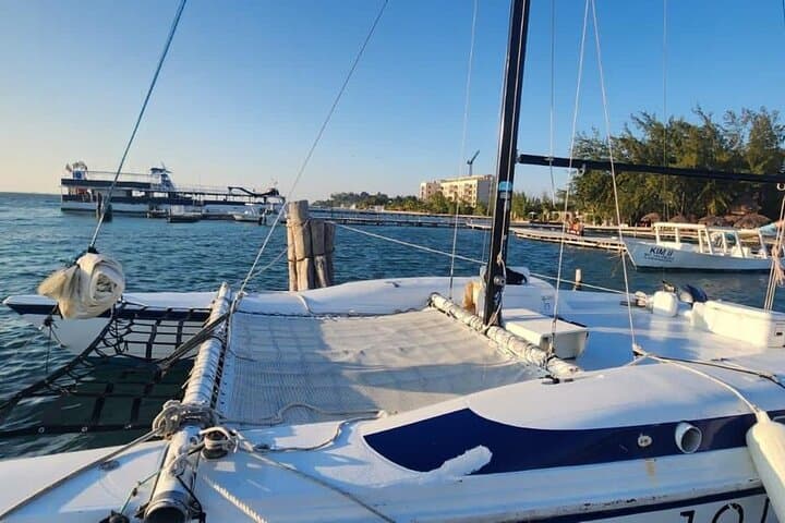 Private Catamaran to Isla Mujeres: Snorkel, Playa Norte & Open Bar photo 4