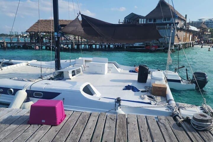 Private Catamaran to Isla Mujeres: Snorkel, Playa Norte & Open Bar photo 3