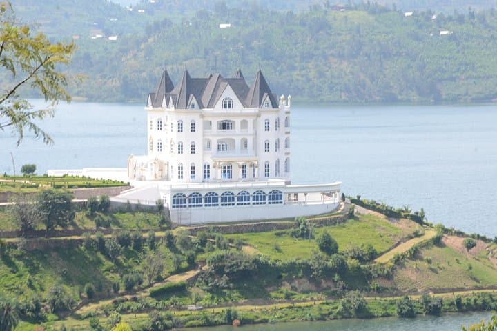 Private Lake Kivu Day Trip: Environment Museum, Boat Cruise & Napoleon Island Hike photo 3