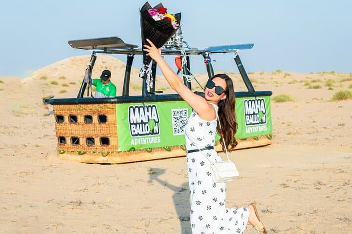 Dubai Desert Hot Air Balloon Sunrise with Breakfast & Transfers photo 5