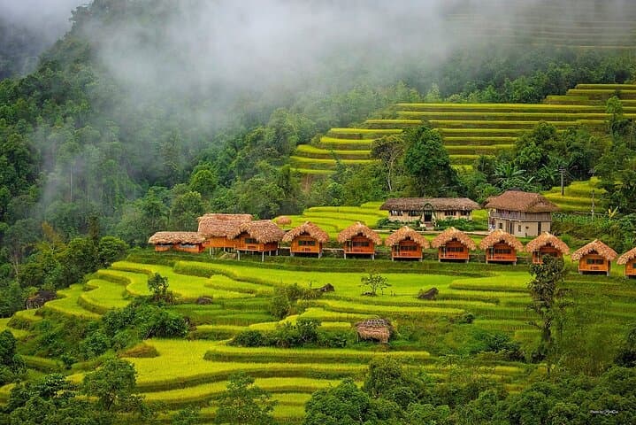 Ha Giang Loop 4-Day Adventure: Ma Pi Leng, Nho Que River & Dong Van Karst photo 3