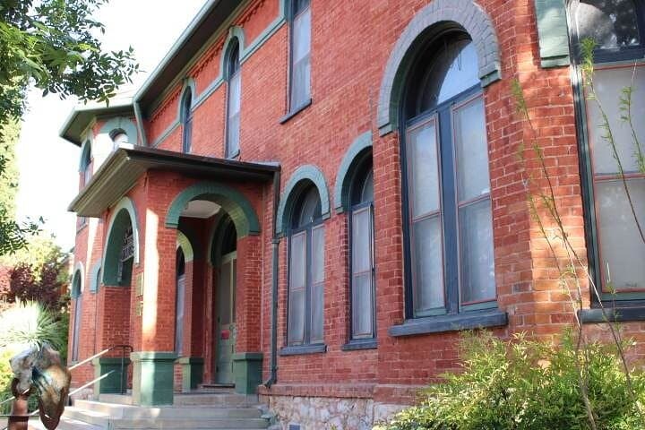 Bisbee 1-Hour Jeep Tour — Old Bisbee Panoramic Views & Mining History photo 5