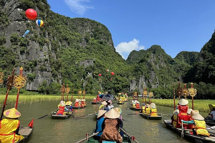 Hoa Lu & Tam Coc Day Trip from Hanoi — Bamboo Boat, Cycling and Ancient Capital photo 4