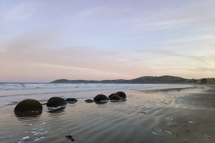 Moeraki Boulders Audio Guide: Self-Guided Tour of Koekohe Beach