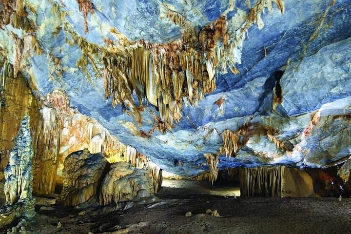 Full-Day Phong Nha Adventure: Paradise Cave, Dark Cave Zipline & Kayak photo 3