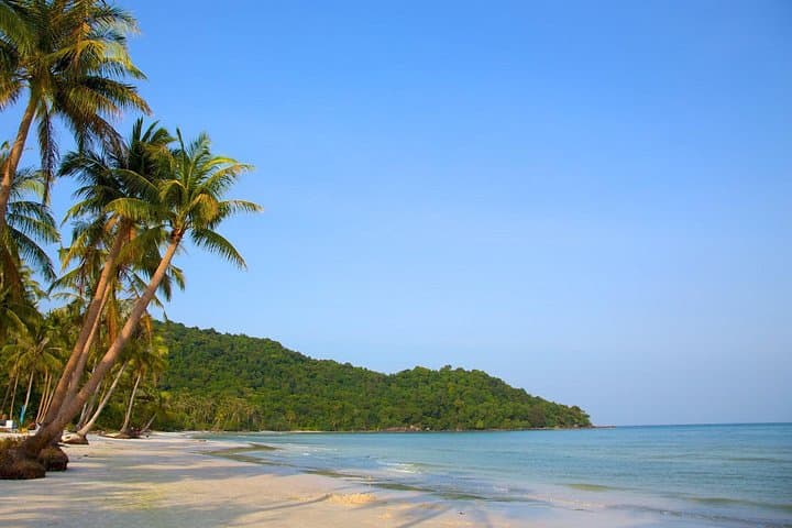 Phu Quoc Two-Island Boat Tour: Snorkel, Fish & Beach in the An Thoi Archipelago photo 3