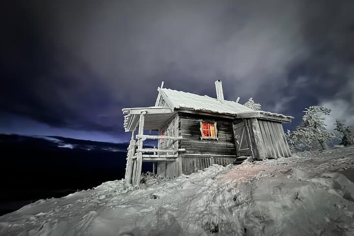 Private Snowshoeing to Santa's Cabin in Levi — Lapland Winter Hike