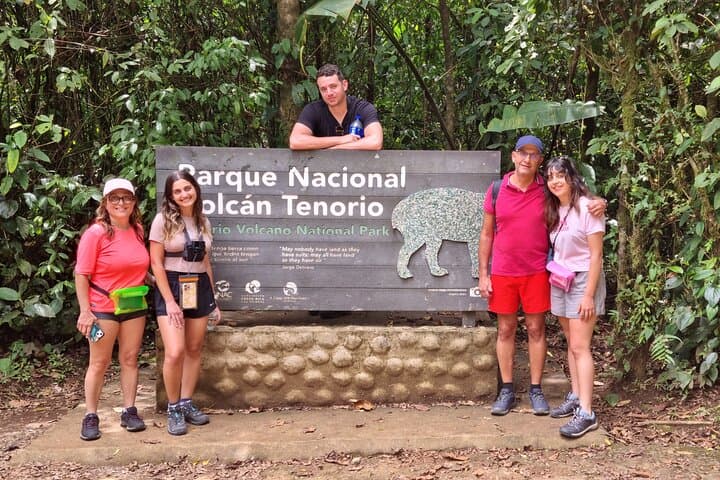 Wild Nature Experience: La Fortuna Rainforest Hike & Two Waterfalls photo 3