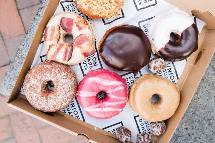 Harvard Square Donut Walking Tour: Historic Eats & Local Flavors photo 4