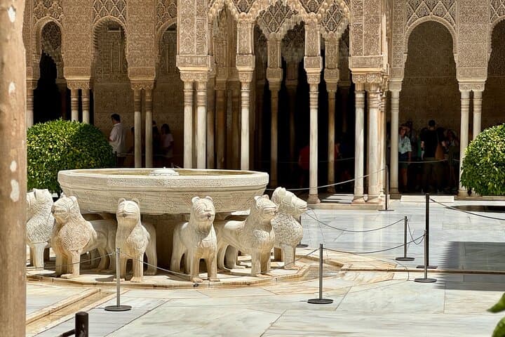 Madrid to Granada: Private 2-Day Alhambra Tour with Generalife and Albaicín photo 2