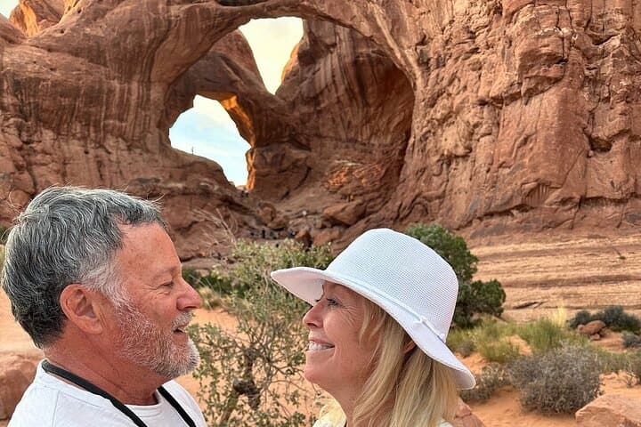 Explore Arches National Park: Scenic Sightseeing Tour From Moab photo 5