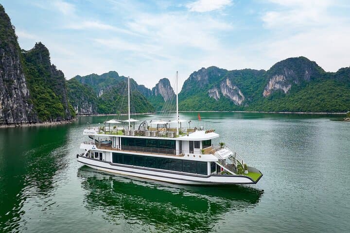 Hercules Premium Halong Bay Cruise with Buffet Lunch from Tuan Chau Harbor photo 1