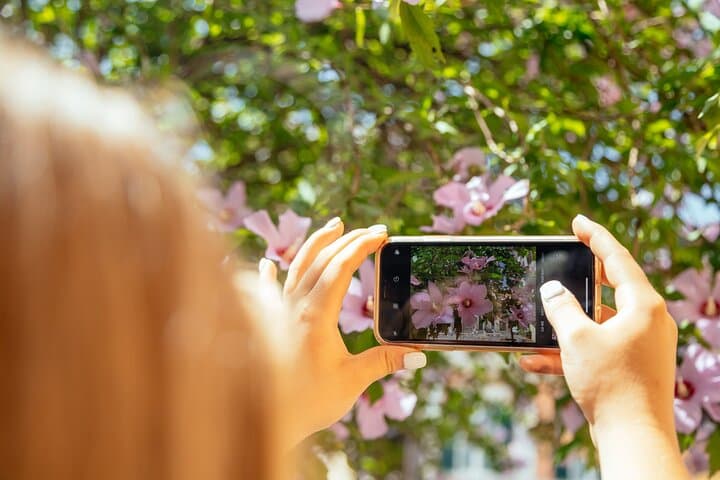 Private Smartphone Photo Walk in Trastevere: Capture Rome Like a Pro photo 3