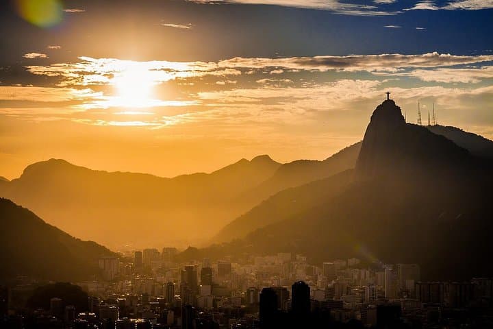 Helicopter Tour Over Rio de Janeiro — 30-Min Panoramic Flight Above Beaches, Sugarloaf & Christ the Redeemer photo 1