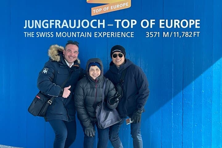 Jungfraujoch Top of Europe: Private Day Trip from Zurich to Glacier Views & Lauterbrunnen
