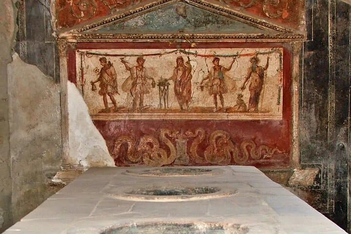 Small Group Day Trip from Rome to Pompeii — Guide to the Ruins and Logistics photo 6