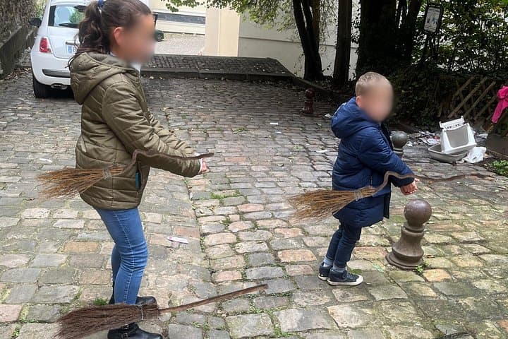 Le Mans Outdoor Escape Game: Magic Team City Quest photo 2