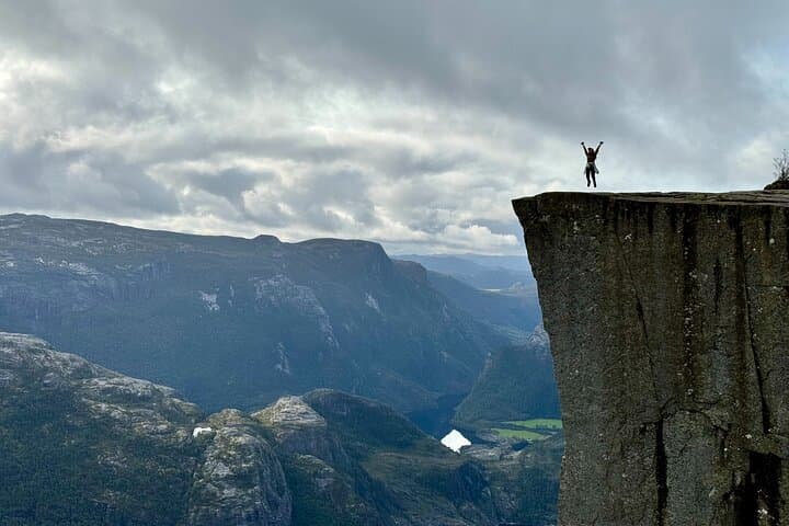 Ultimate Lysefjorden Adventure: Preikestolen, Flørli Stairs & Kjerag Multi-Day Hike photo 4