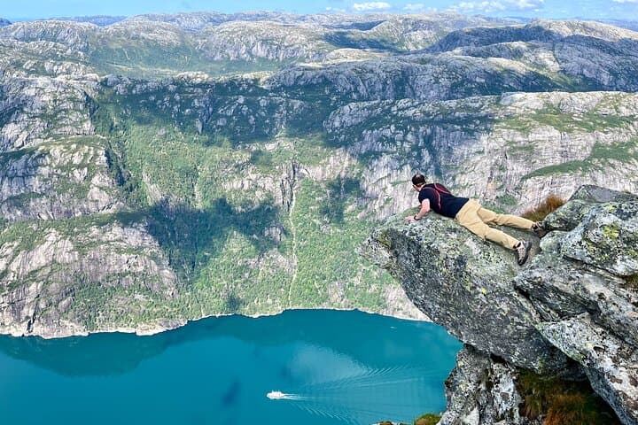 Ultimate Lysefjorden Adventure: Preikestolen, Flørli Stairs & Kjerag Multi-Day Hike photo 2