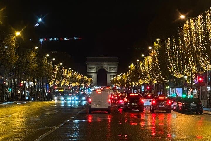 Paris City Highlights Minivan Tour: Arc de Triomphe, Champs-Élysées & Louvre in 2–3 Hours photo 3
