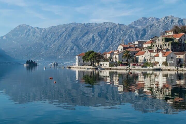 Kotor Speedboat Tour: Blue Cave, Submarine Tunnel & Our Lady of the Rocks