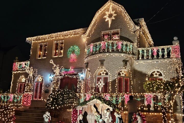 Dyker Heights Holiday Lights Express: Luxury Bus Tour from Times Square photo 6