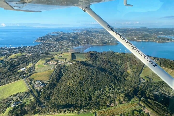 Island Hopper: Scenic Flights to Great Barrier & Waiheke with Wine Tasting from Auckland photo 3