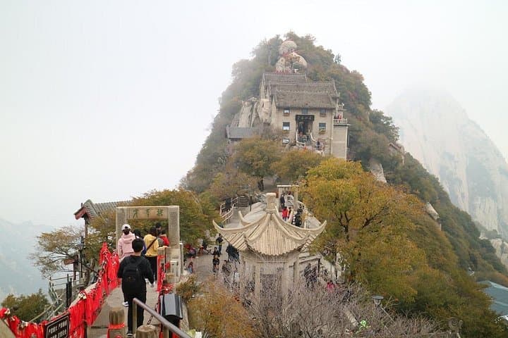 Mt Huashan Day Hike & Xiyue Temple: All-Inclusive Tour from Xi'an photo 3
